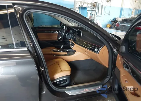 2016 BMW 750I xDrive z USA, uszkodzony, nr VIN WBA7F2C59GG420256